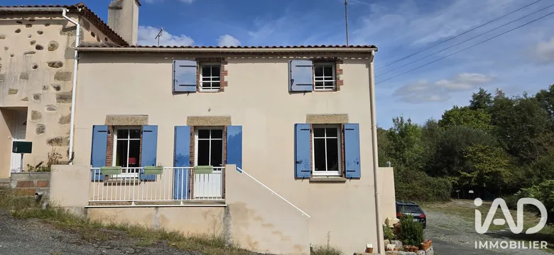 Maison 4 pièces 101 m² · à Saint-Fulgent · 100,7 m² · 205 900 €