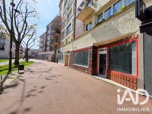 Boutique/Local commercial à Maurepas (78310)