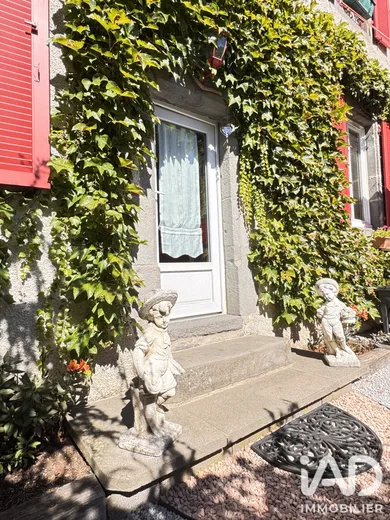 Maison traditionnelle à Pierrefort (15230)