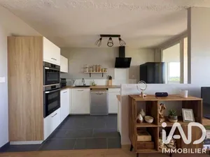 Apartment in Talence (33400)