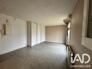 Apartment in Romainville (93230)