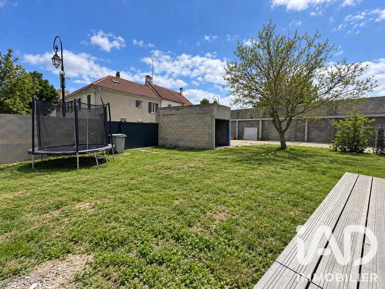 Maison 6 pièces 151 m² · à Le Mesnil-Aubry · 151 m² · 374 000 €