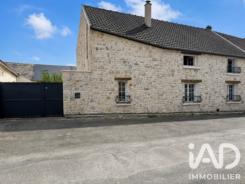 Maison 5 pièces 118 m² · à Châtenay · 118 m² · 250 000 €