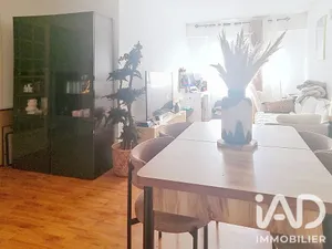 Apartment in Grigny (91350)