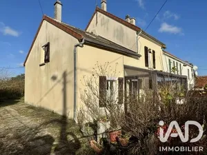 Maison à Bonnesvalyn (02400)