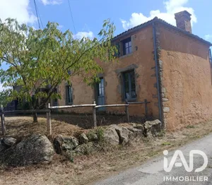 Traditional house in Chiché (79350)