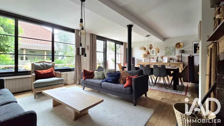 Maison 7 pièces 237 m² · à Linselles · 237 m² · 699 000 €