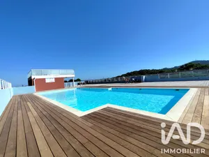 Apartment in Bormes-les-Mimosas (83230)
