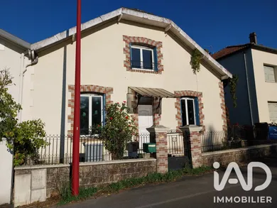 Village house in Saint-Victurnien (87420)