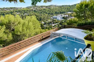 Traditional house in Carnoux-en-Provence (13470)