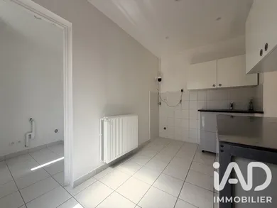 House in Voisins-le-Bretonneux (78960)
