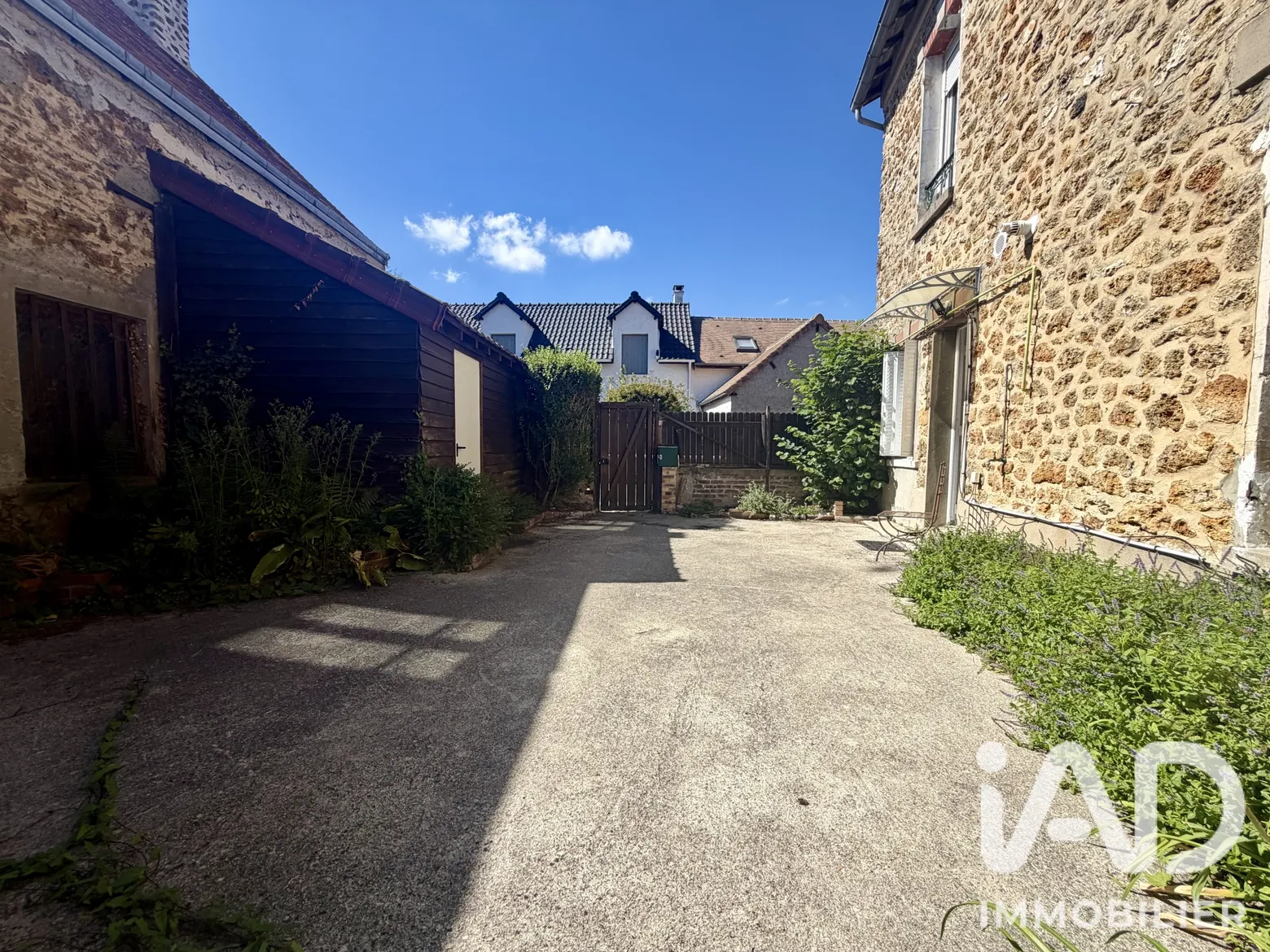 Vente maison à Voisins-le-Bretonneux (78960) : maison 5 pièces 105 m² - 2103704 — 2