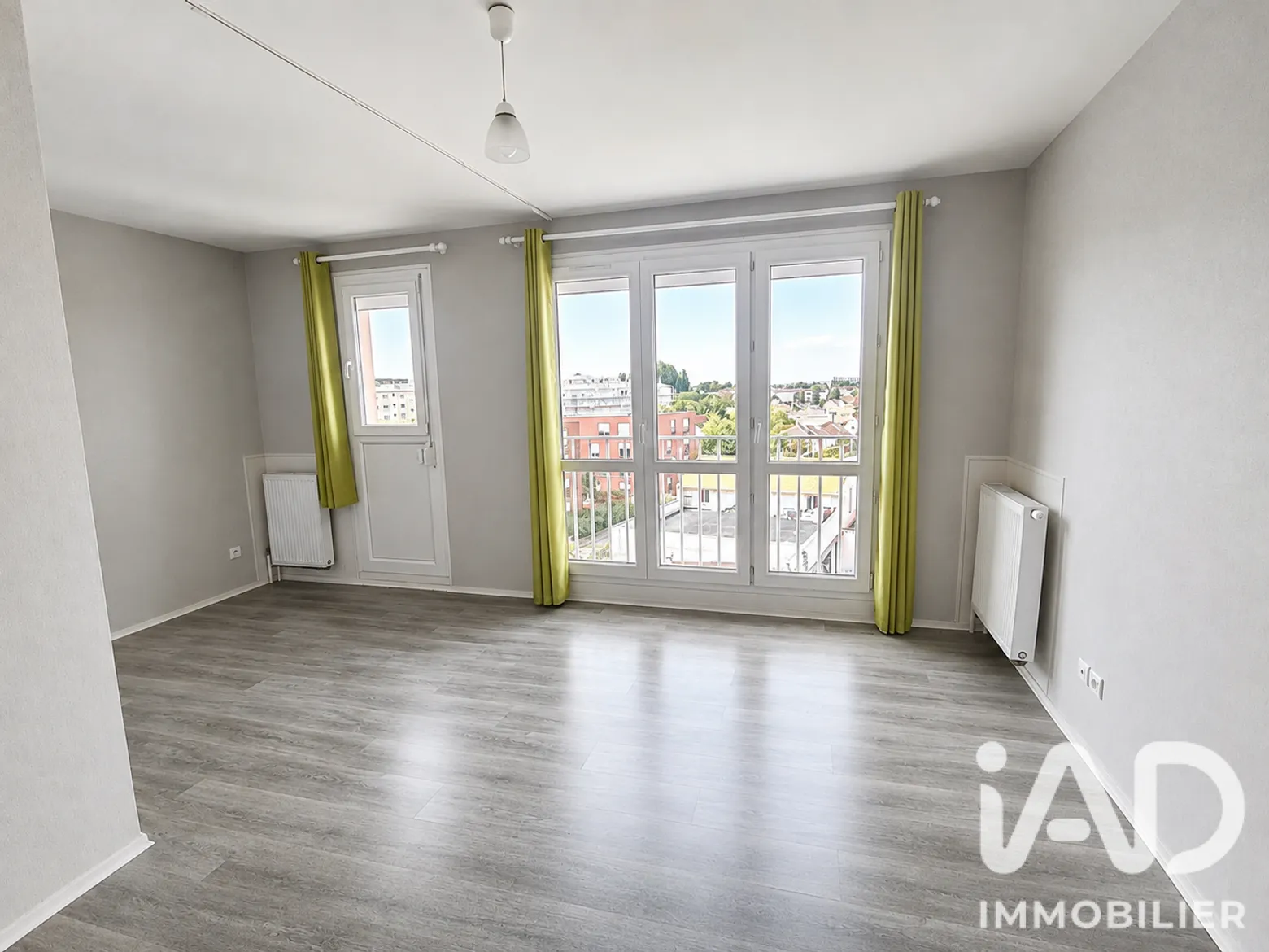 appartement à Saint-Julien-les-Villas