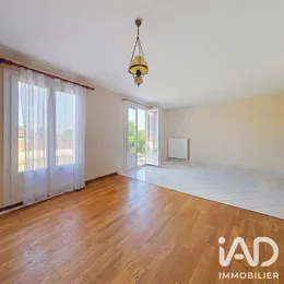 House in Magnanville (78200)