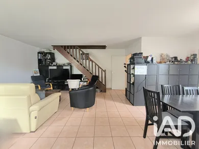 Duplex in Serris (77700)