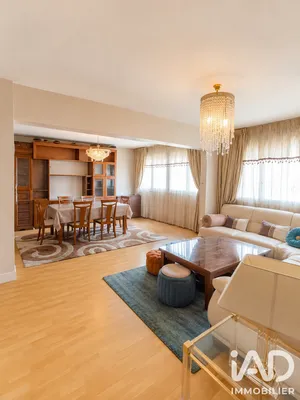 Apartment in Clichy (92110)