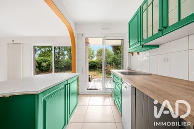 Apartment in Le Plessis-Robinson (92350)