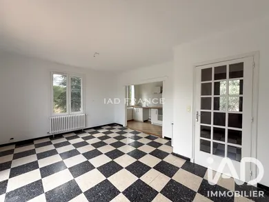 House in Saint-Saturnin-lès-Apt (84490)