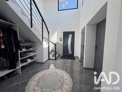 Architectural house in Les Sorinières (44840)