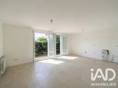 Apartment in Antony (92160)