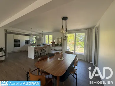 Maison à Le Mesnil-Saint-Denis (78320)