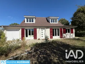 Maison à Le Mesnil-Saint-Denis (78320)