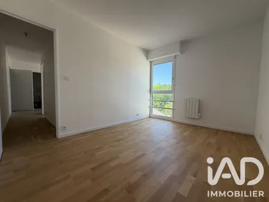 Appartement à Champs-sur-Marne (77420)