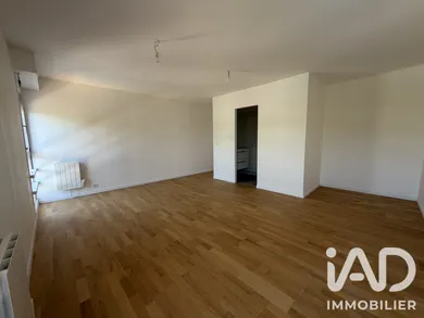 Appartement à Champs-sur-Marne (77420)