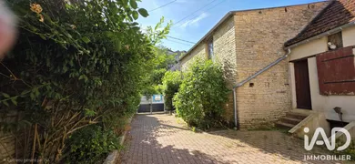 Maison de campagne à Cruzy-le-Châtel (89740)