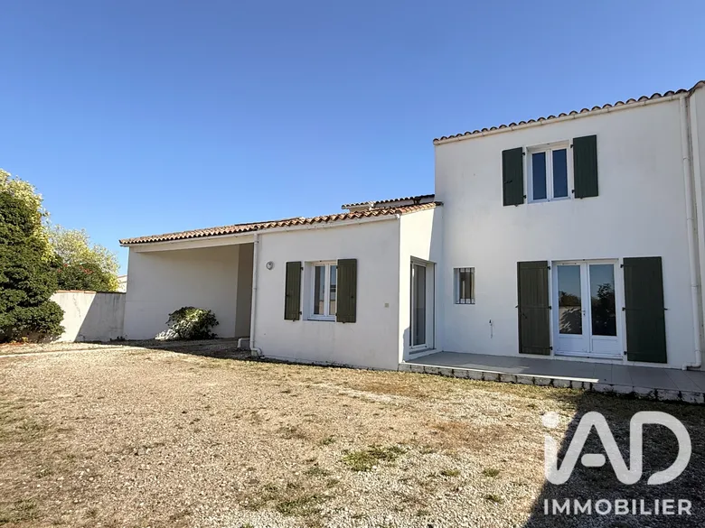 Immeuble 148 m² · à Saint-Martin-de-Ré · 148 m² · 499 200 €