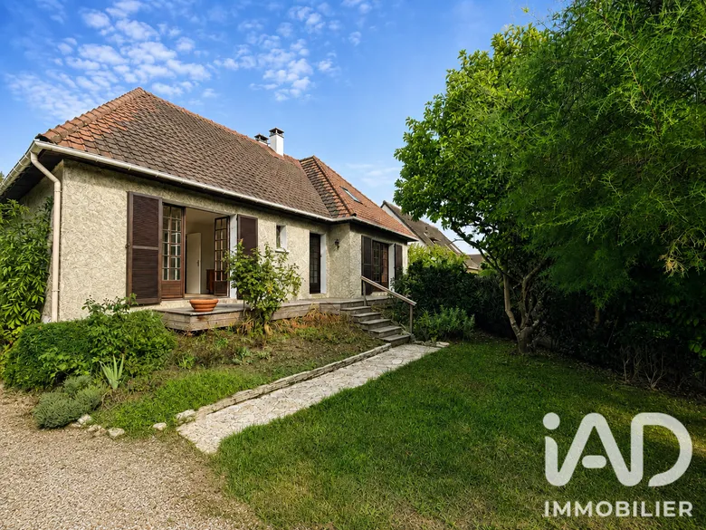 Maison 6 pièces 137 m² · à Saint-Germain-en-Laye · 137 m² · 855 000 €