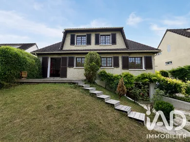 House in Saint-Germain-en-Laye (78112)