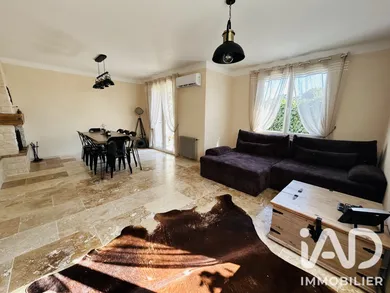 House in L'Isle-sur-la-Sorgue (84800)
