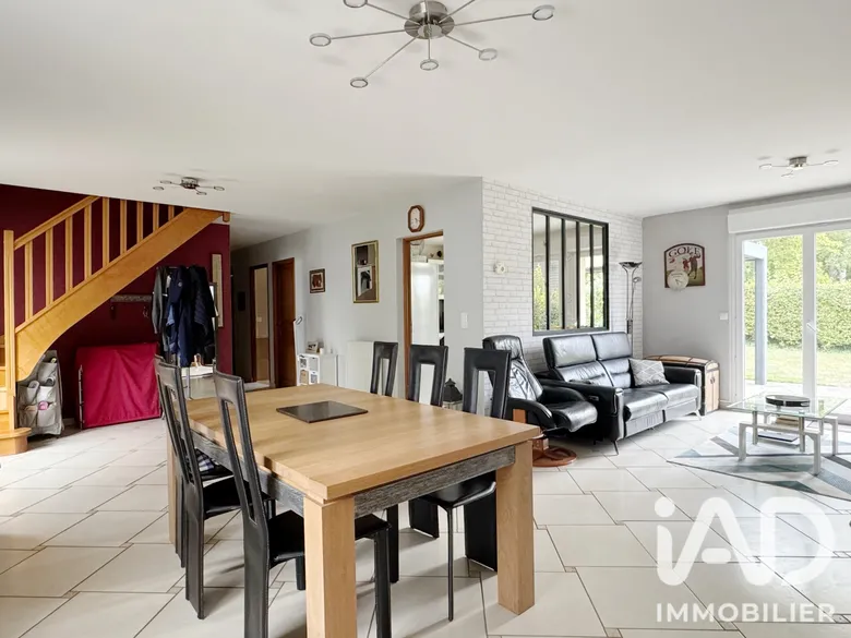 Maison 5 pièces 143 m² · à Boves · 143 m² · 363 000 €