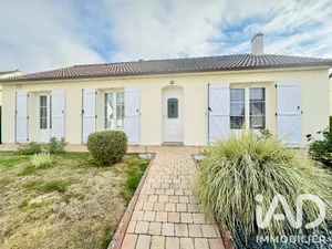 Maison traditionnelle à Fontaine-la-Guyon (28190)