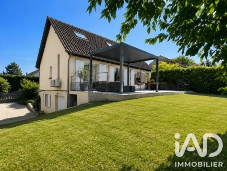 Maison 7 pièces 132 m² · à Pontault-Combault · 132 m² · 439 000 €