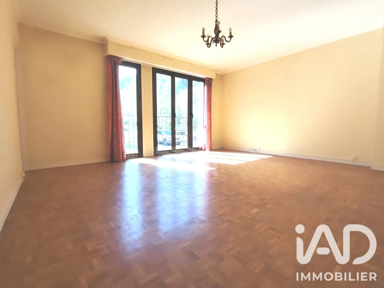 Vente appartement à Gif-sur-Yvette (91190) : appartement 5 pièces 84 m² - 2101812 — 2