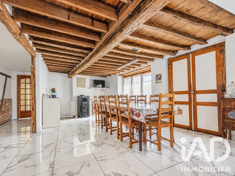 Maison 7 pièces 231 m² · à Aubigny-les-Pothées · 230,6 m² · 84 900 €