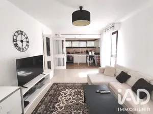 Apartment in Les Ulis (91940)