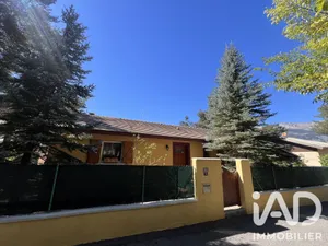 House in Uvernet-Fours (04400)