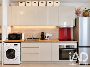 Apartment in Courbevoie (92400)