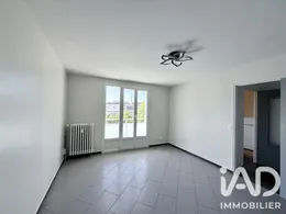 Apartment in Saint-Thibault-des-Vignes (77400)