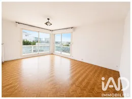 Apartment in Montigny-le-Bretonneux (78180)