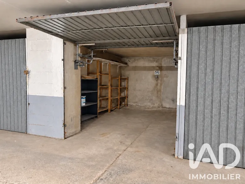 Parking 12 m² · à Bagnolet · 12 m² · 21 000 €