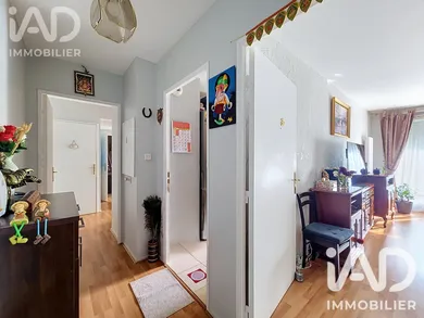 Apartment in L'Haÿ-les-Roses (94240)