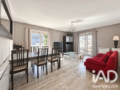 Duplex à Le Plessis-Trévise (94420)