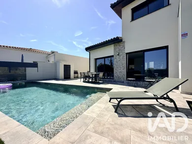 Architectural house in Corneilla-del-Vercol (66200)