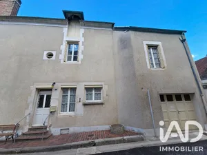 Maison de ville à Saint-Bris-le-Vineux (89530)
