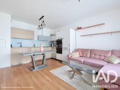 Apartment in Roissy-en-Brie (77680)