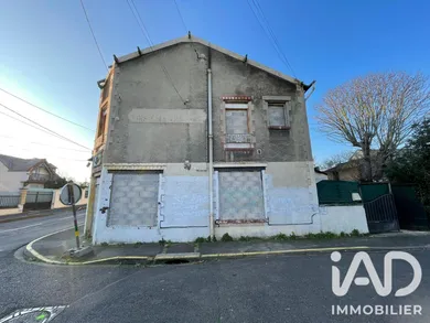 Immeuble à Viry-Châtillon (91170)